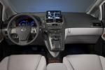 Lexus HS250h 2009 года